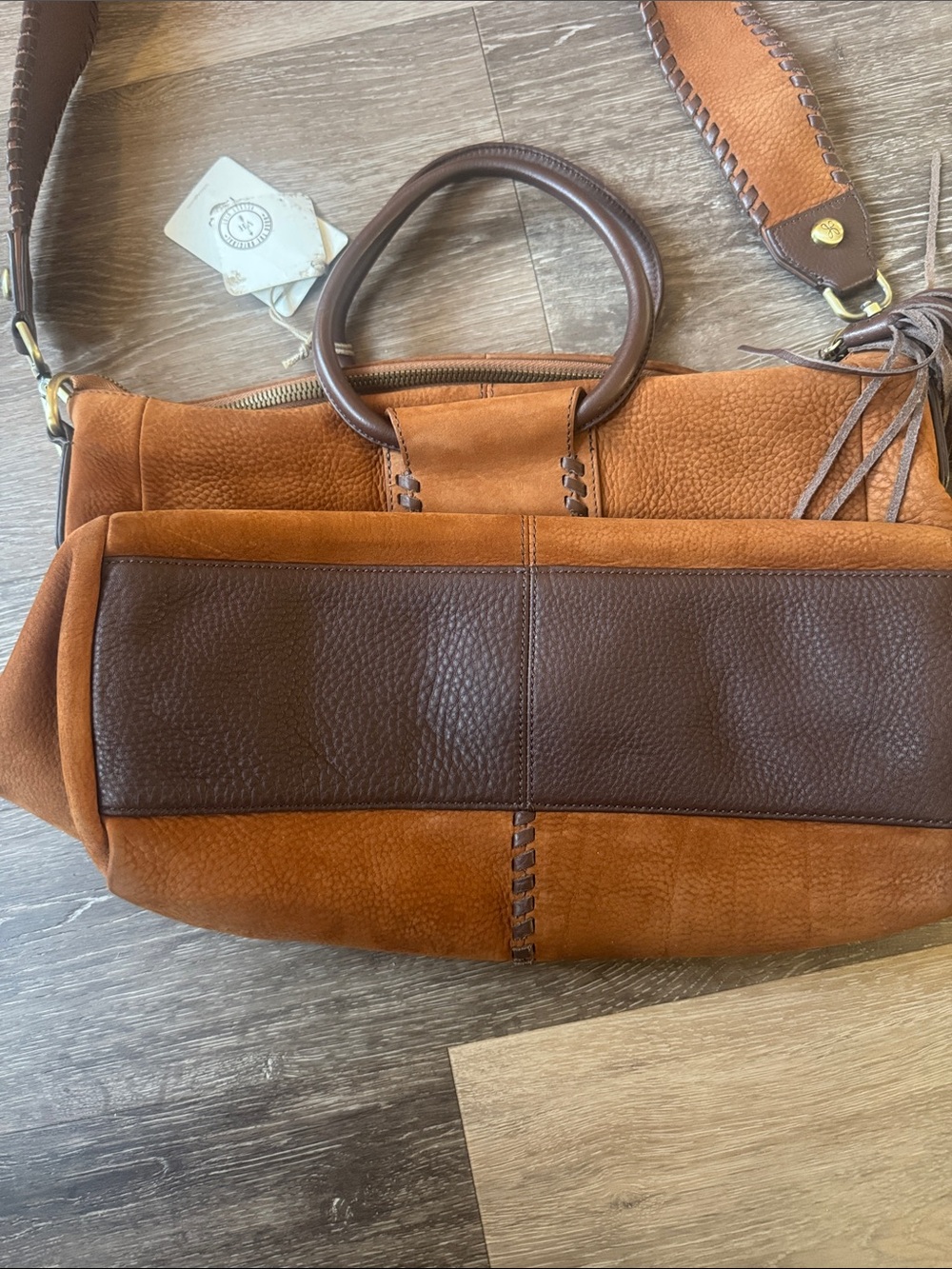 NWT HOBO Sheila Large Nubuk Hide Tobacco Bag - Picture 4 of 13